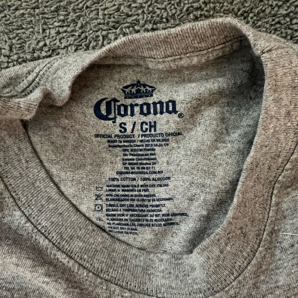 small corona tee - Picture 2 of 4